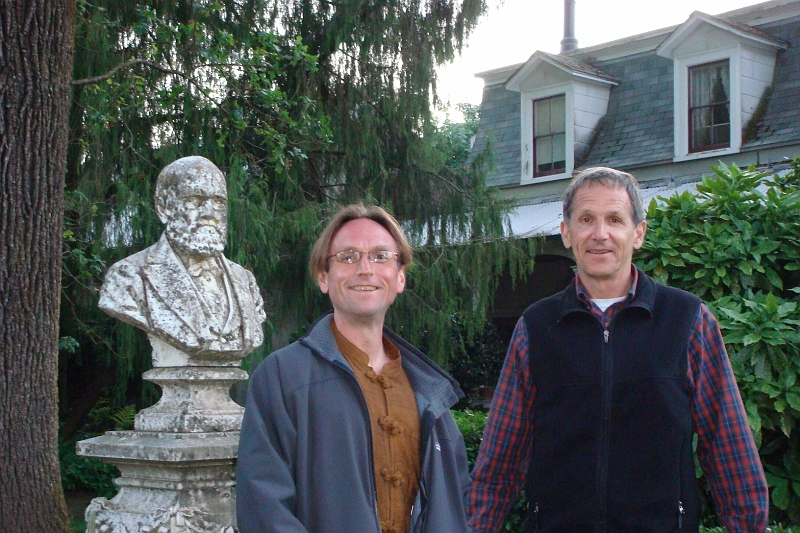 96.JPG - Steve and Dave in front of the old Lewelling homestead.